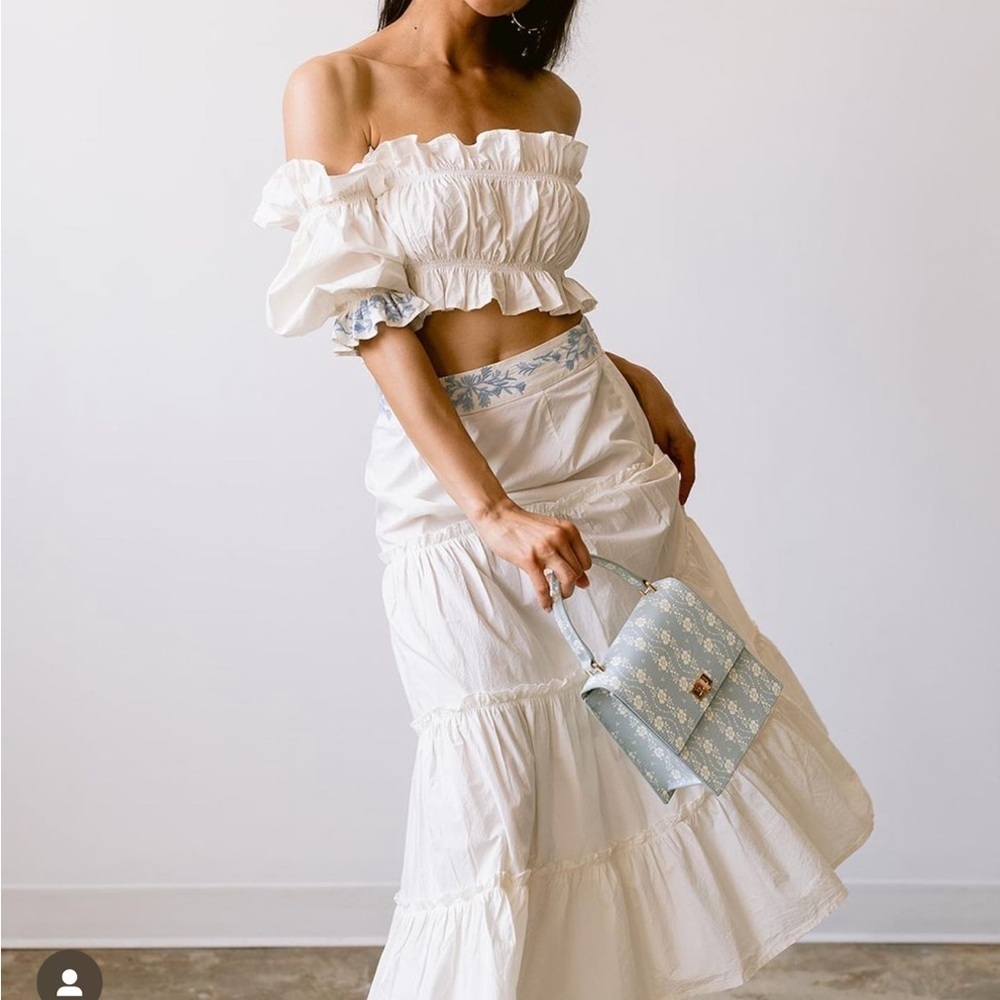 Beautiful Jefferson Lane Limited Edition Embroidered Set Top and Skirt Small - Picture 3 of 6